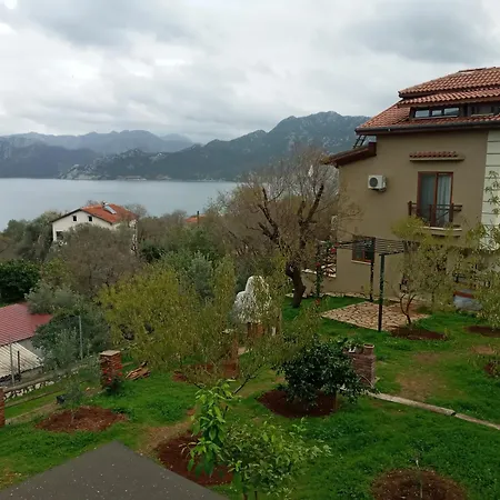 Villa Almond *