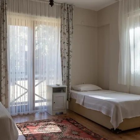 Villa Almond *