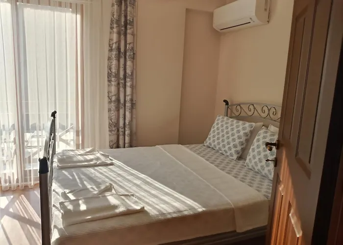 Villa Almond